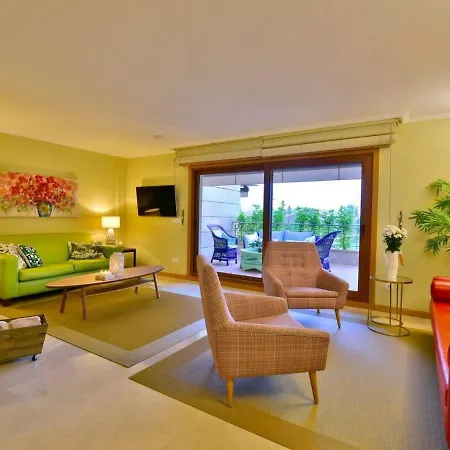 Holiday Chalet Mar * איסלה דה לה טוחה